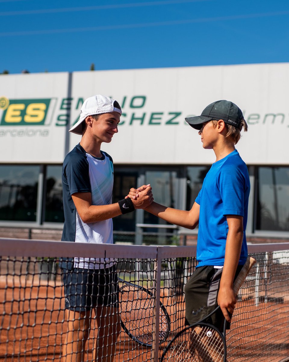 IF YOUR CHILDREN LOVE TENNIS, MAKE THIS SUMMER MEMORABLE
Our Summer Camp is designed for players from around the world between 13 to 23 years of age. The Emilio Sanchez System allows all levels of players to enjoy high performance training.  emiliosanchezacademy.com/barcelona/summ…