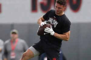 Potential Patriot: Boston Globe’s Price Talks to Georgia WR McConkey (By:@IanLogue) patsfans.com/patriots/blog/… @cpriceglobe @laddmcconkey02