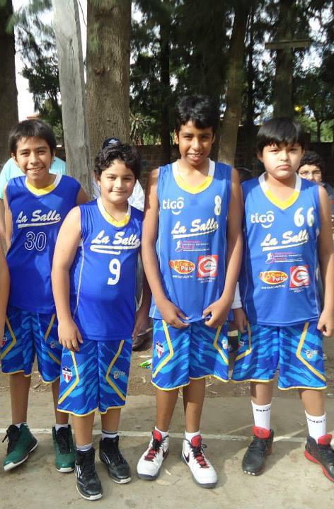 mateoabanroca's tweet photo. @marcocarvajaal Jose Maria, Tebigol, Fohad y Cherroni https://t.co/zCN6ebjNmJ