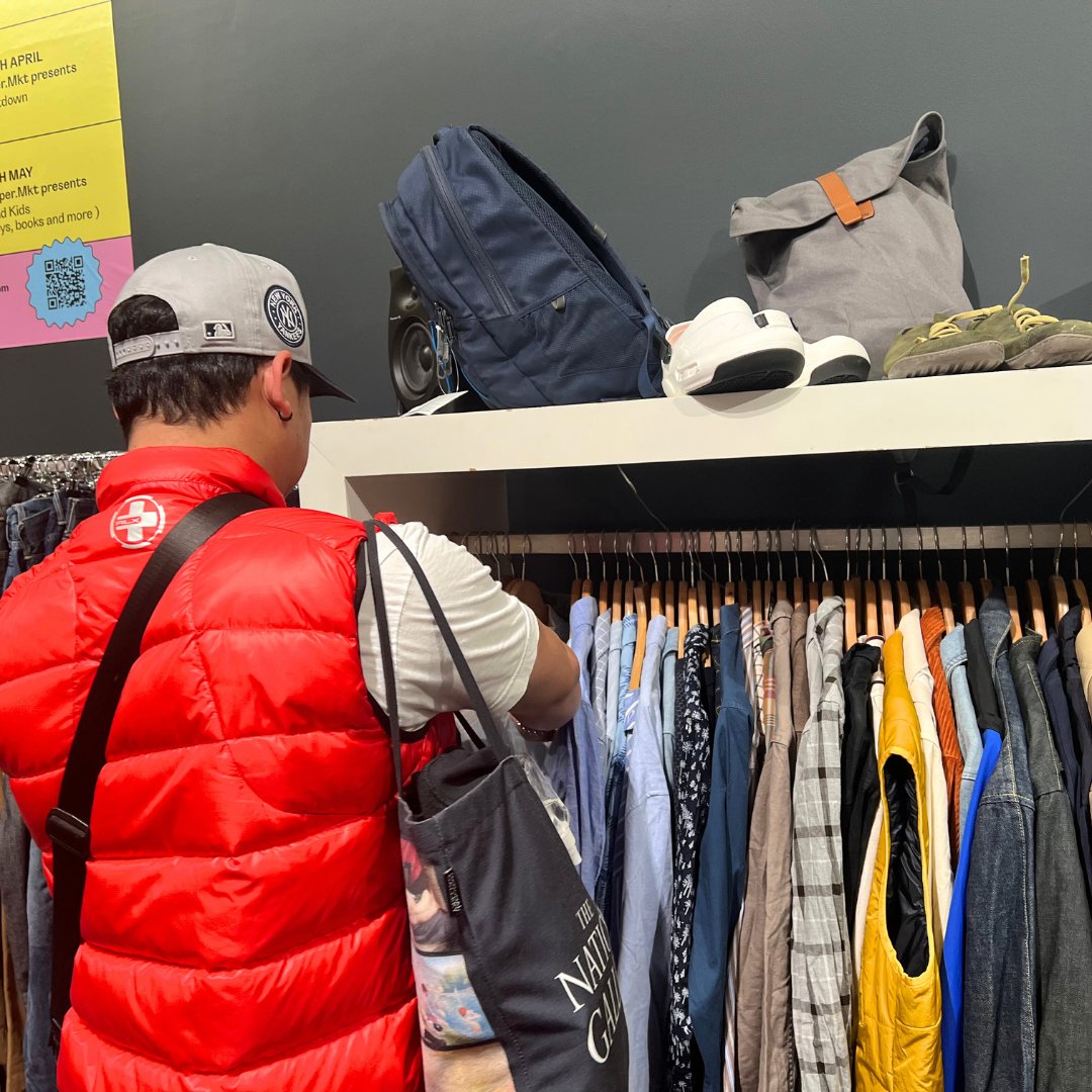 Hammerson plc (@hammersonplc) on Twitter photo UK’s first multi-charity shop is back at London’s Brent Cross! 🎊
<a href="/CharityMkt/">Charity Super.Mkt</a> returns to celebrate its one-year anniversary with two market-first concept stores, The Edit and Presents.
Read more about the exciting launch: bit.ly/3Q27e6p UK’s first multi-charity shop is back at London’s Brent Cross! 🎊
<a href="/CharityMkt/">Charity Super.Mkt</a> returns to celebrate its one-year anniversary with two market-first concept stores, The Edit and Presents.
Read more about the exciting launch: bit.ly/3Q27e6p