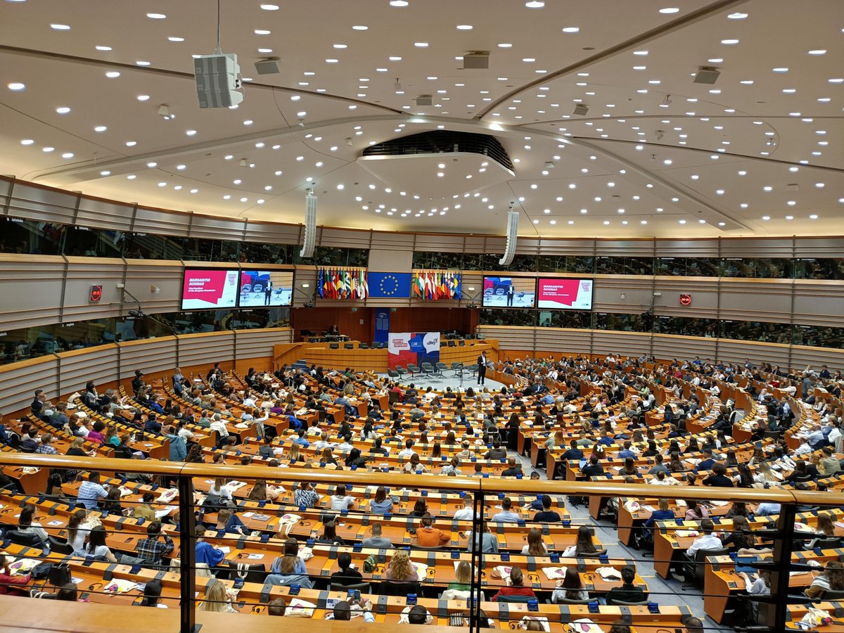 Our #StrongerTogether delegation of young leaders is at #EUYouthWeek, including Rhia Danis from Future Gen Academy @futuregencymru & Amber Lewis from @WelshYouthParl – a great opportunity to connect with EU peers & engage in dialogues that shape policies & empower young people.