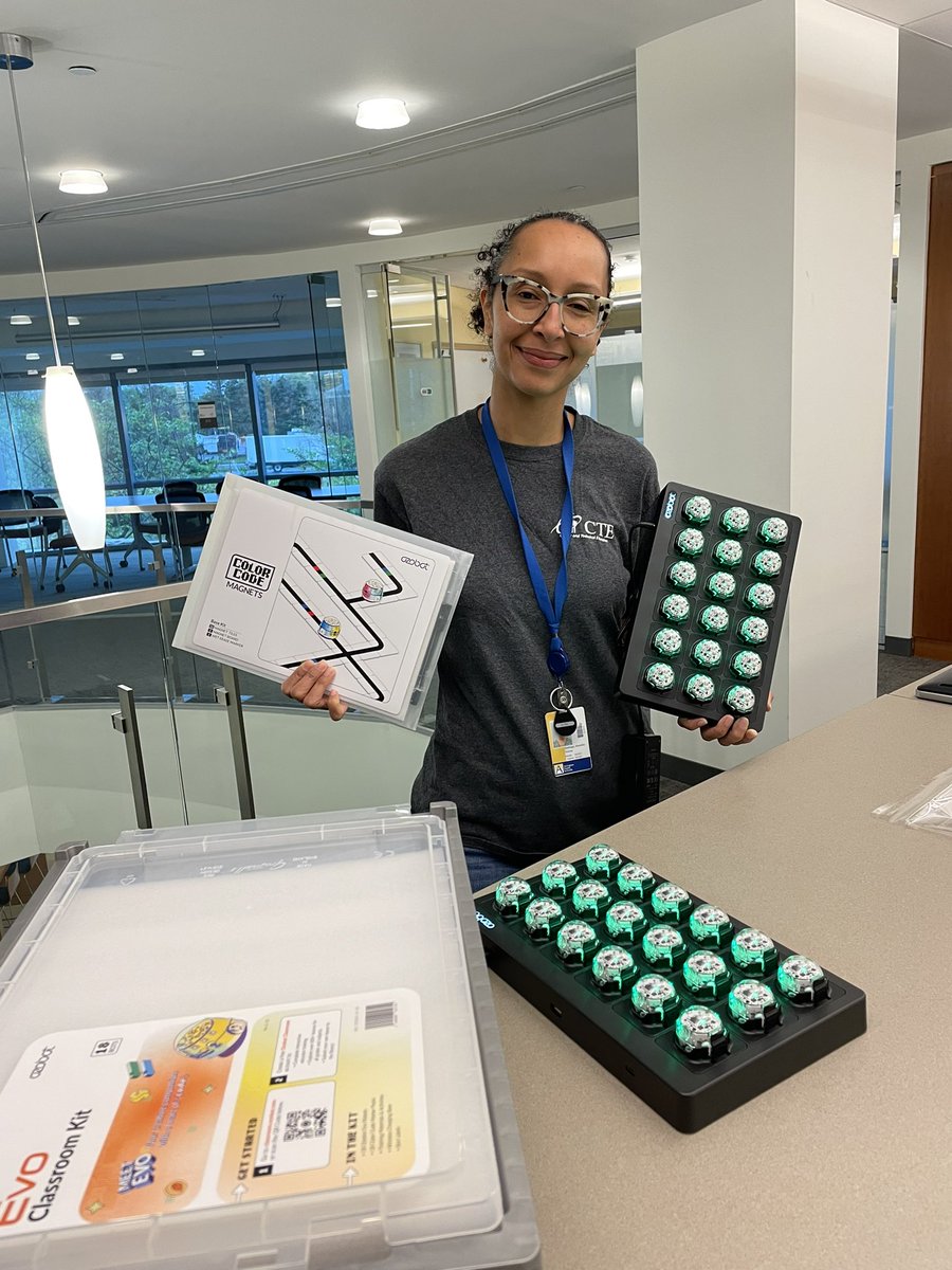 Grateful to Amazon for championing STEM & CTE education by providing invaluable resources for our students. Together, we're shaping tomorrow's innovators and leaders! 🚀 #AmazonSupportsSTEM #EducationForAll @Ozobot @APSVaSchoolBd @APS_STEM