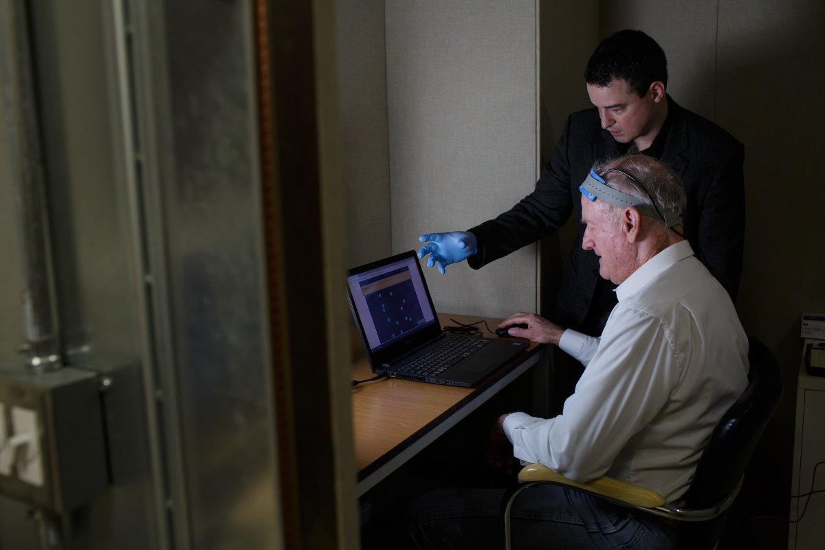 MBI researchers report that transcranial direct current stimulation holds promise as noninvasive, drug-free option to treat depression &amp; anxiety. Next steps should include a phase 3 randomized clinical trial, the investigators say.

Read more: bit.ly/4amxSPD