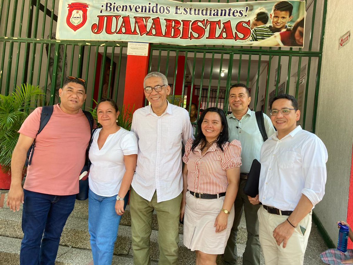 MinEducación (@mineducacion) on Twitter photo El <a href="/Mineducacion/">MinEducación</a> y la ETC del Magdalena seleccionan y consolidan el equipo de 175 tutores del <a href="/PTA_Colombia/">Formación Integral</a>. Estas jornadas se realizaron en los municipios el Banco, Plato y Fundación para movilizar los #CentrosDeInterés y la Educación #CRESE en esta región. El <a href="/Mineducacion/">MinEducación</a> y la ETC del Magdalena seleccionan y consolidan el equipo de 175 tutores del <a href="/PTA_Colombia/">Formación Integral</a>. Estas jornadas se realizaron en los municipios el Banco, Plato y Fundación para movilizar los #CentrosDeInterés y la Educación #CRESE en esta región.
