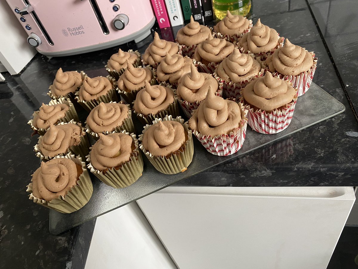 I did not think through chocolate buttercream 😅