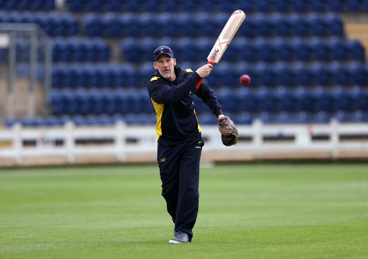Welcome to @Tobybailey76 for his first home game with us as an Assistant Coach (Batting/Fielding) on loan from @CricketScotland ! Toby has been with us through pre-season and for the start of the year. It’s brilliant to have you here at Sophia Gardens 🙌 #OhGlammyGlammy