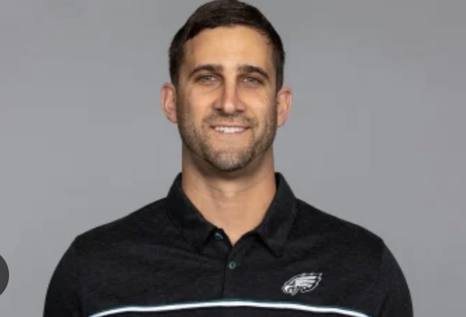 Aaron Rodgers, Nick Sirianni, and @MichaelRyanRuiz could pass as brothers. 🤣 @adnansvirk @__ChrisCote @JuJuGotti @jessica_smetana @roybelly @LeBatardShow @Stugotz790