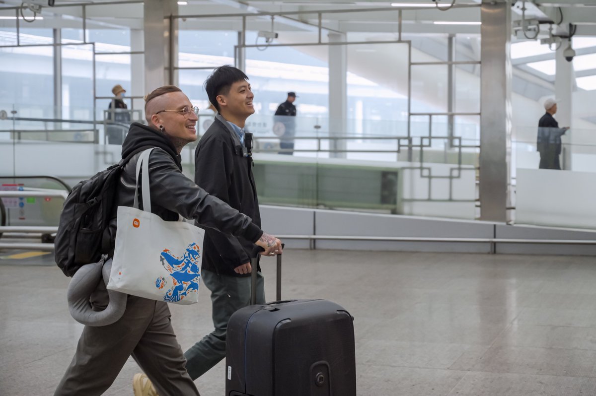 Here's a snapshot of our #XiaomiFans arriving in Beijing! 🥳 

We're about to embark on an exploration tour. Are you ready to follow us? #XiaomiFanFestival2024 #FanfestGetaway
