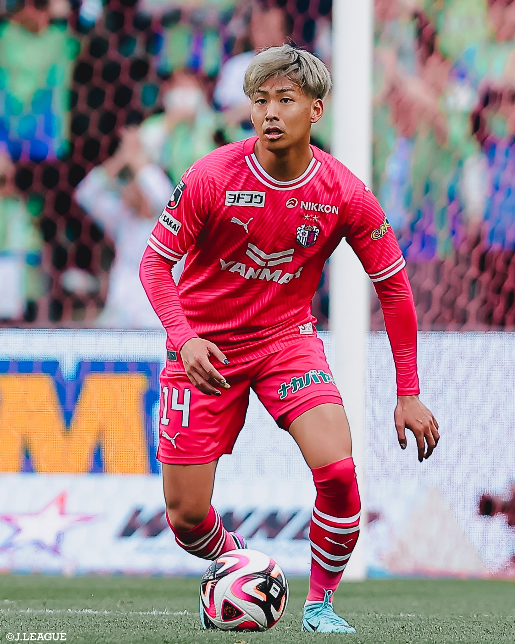 セレッソ大阪 Puma CAPCOM ウィンドブレーカー＆パンツ セット