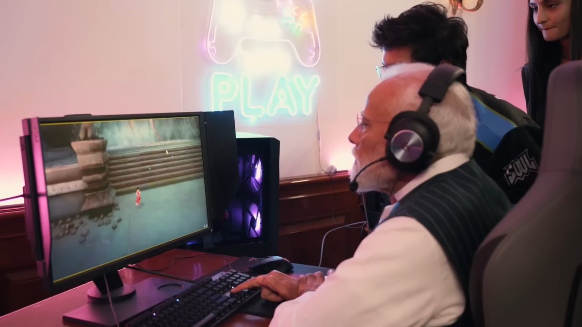 Hon'ble Prime Minister @narendramodi experienced Raji!! We are amazed to see this and are hopeful towards great support for video game development in India! #rajithegame #primeminister #India #gaming #gamedev #indiedev #videogames #games