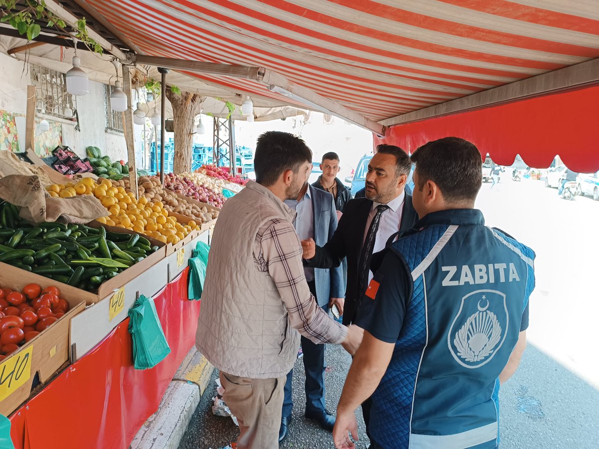 Başkan Yardımcımız Çağlar Yaşar’ın katılımlarıyla Zabıta Müdürlüğü ekiplerimiz şehrimiz genelinde kaldırımları işgal edip vatandaşlara rahatsızlık veren, genel kuralları ihlal eden kişi ve kurumlara yönelik denetimde bulunarak, gerekli uyarı ve bilgilendirmeleri gerçekleştirdi.