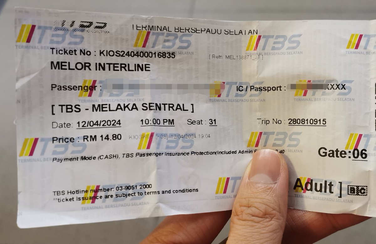 A reminder to boycott Melor Interline Express. 8pm bus delayed till 10pm. 10pm bus till now tak sampai. The staff said possibly 1am only will reach. Burned the tix coz nobody gonna pick me at 3am + driver might not be able to focus since it's so late. Retweet for more visibility.