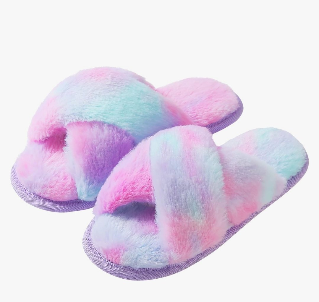 It's Feet Friday! Who wants to buy me these slippers & get the first look of me wearing them when they arrive? 🥰 Findom Finsub whalesub Paypig Humanatm blackmail Simp sellingcontent nsfwtw homewrecker Chastity keyholder debt feetslave footslave