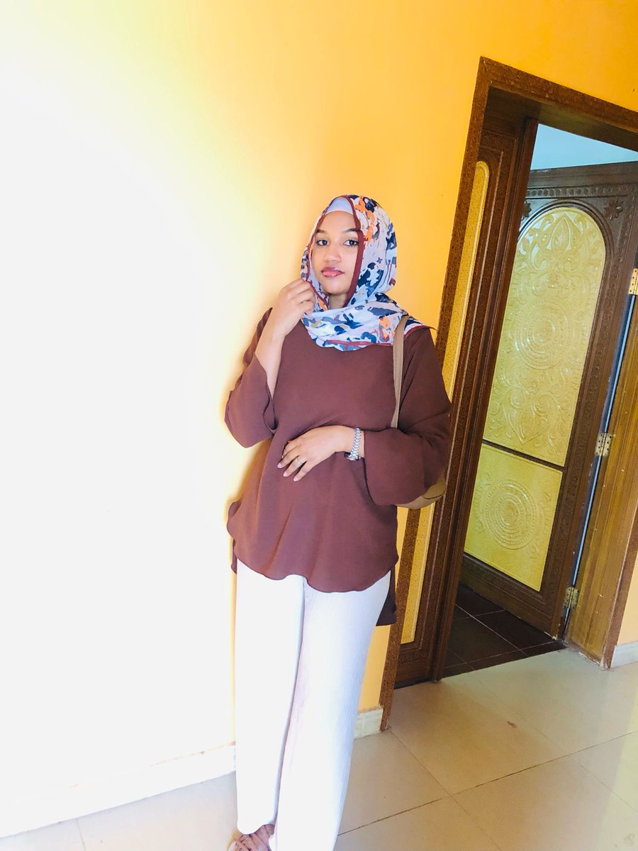 MElnaeeim's tweet photo. عيد مبارك ي حلوين🤎🤎🤎🤎 https://t.co/YXngWo515c