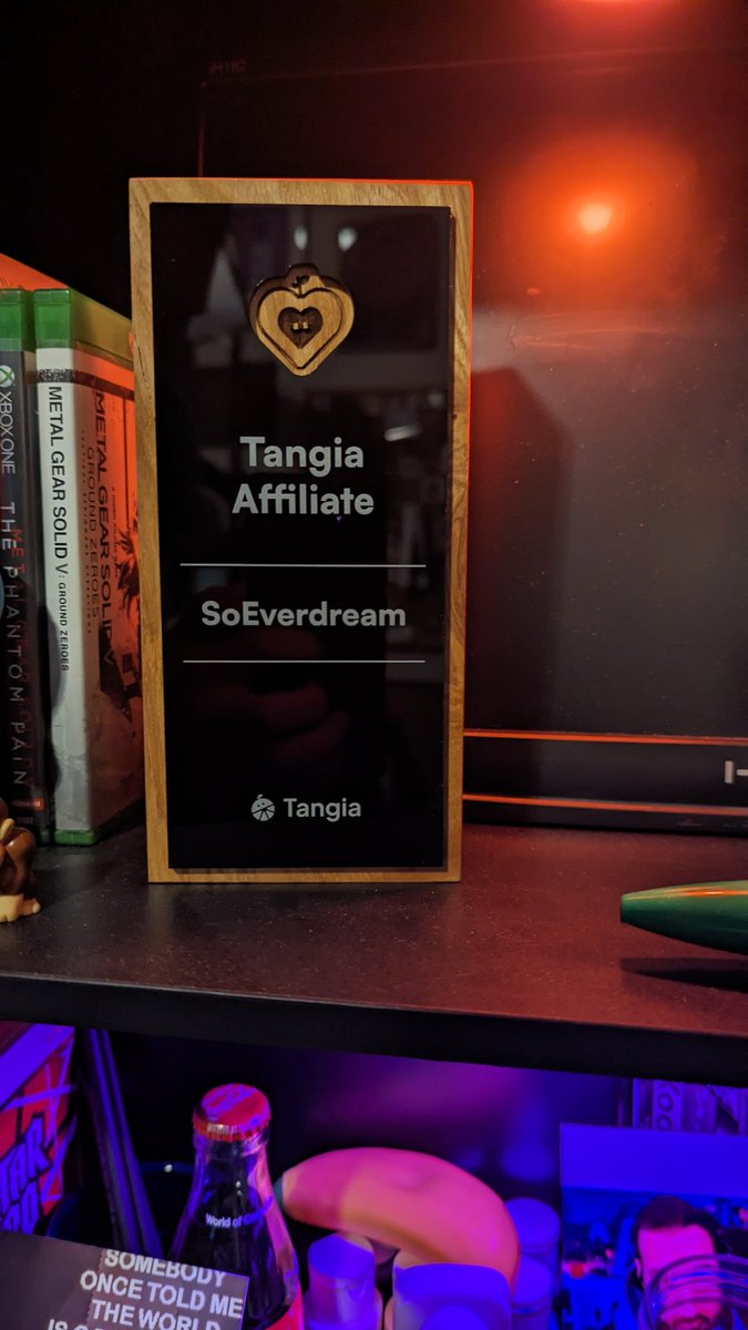Got this SICK plaque from @TangiaCo in the mail! Shoutout to my community for getting us affiliate status! 🙏👏