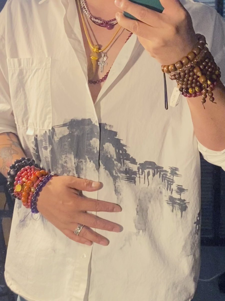 手串都戴好了，今年总该让我发点财了吧