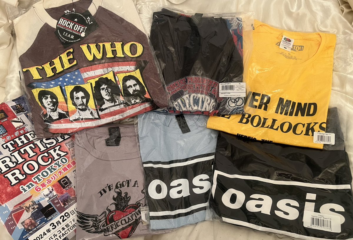 PGSさんの英国🇬🇧ロックグッズの祭典に池袋まで行ってきました🩷
Tシャツ👕6枚ゲット！
@oasis @TheWho @sexpistols 
@ledzeppelin @EricClapton 

あれ？@JYHeffect 이 티셔츠 값으로 CBLUE랑 UVERworld 라이브에 가실 수도 있어?
#鄭容和 #정용화 #ヨンファ #ジョンヨンファ #JUNGYONGHWA #CNBLUE