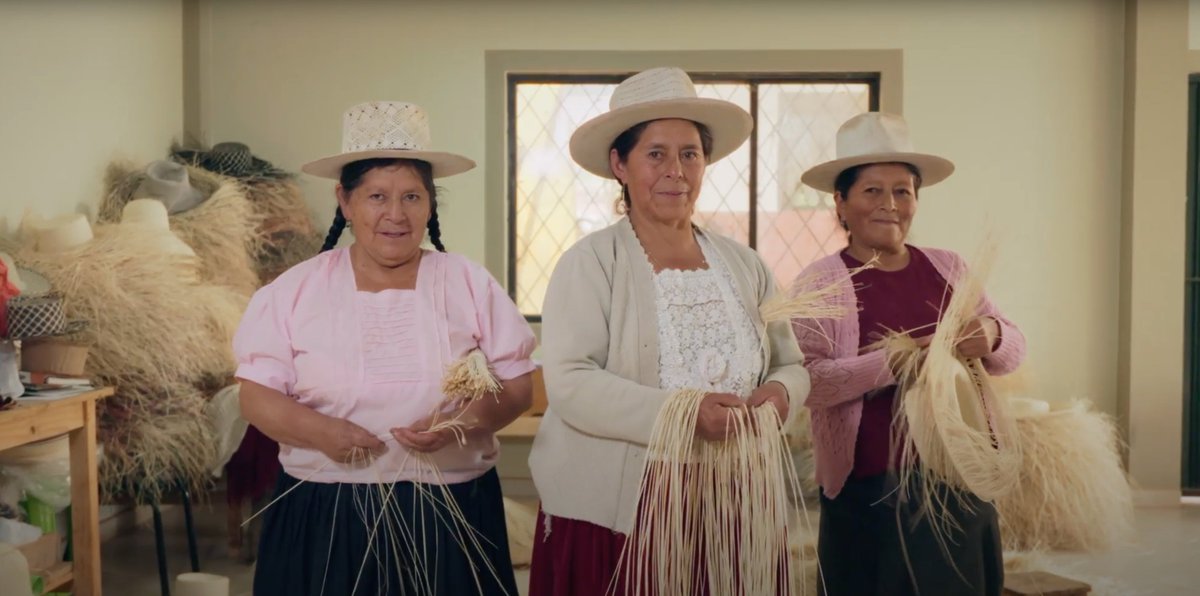 <a href="/JardinAzuayo/">Jardín Azuayo</a> <a href="/Enviro_Finance/">EnvironmentalFinance</a> <a href="/BIDInvest/">BID Invest - IDB Invest</a> <a href="/Oikocredit/">Oikocredit Intl</a> <a href="/JamesPScriven/">James P. Scriven</a> <a href="/analucia_dc/">Ana Lucia Escudero</a> <a href="/GemaSacristan/">Gema Sacristan</a> <a href="/Marisela_AJ/">Marisela Alvarenga</a> Este bono social de $20 millones, fue primero en el mundo de este tipo. Está destinado a financiar micro, pequeñas y medianas empresas, lideradas por mujeres, personas de bajos ingresos, con bajo nivel educativo, nacionalidades indígenas y migrantes.