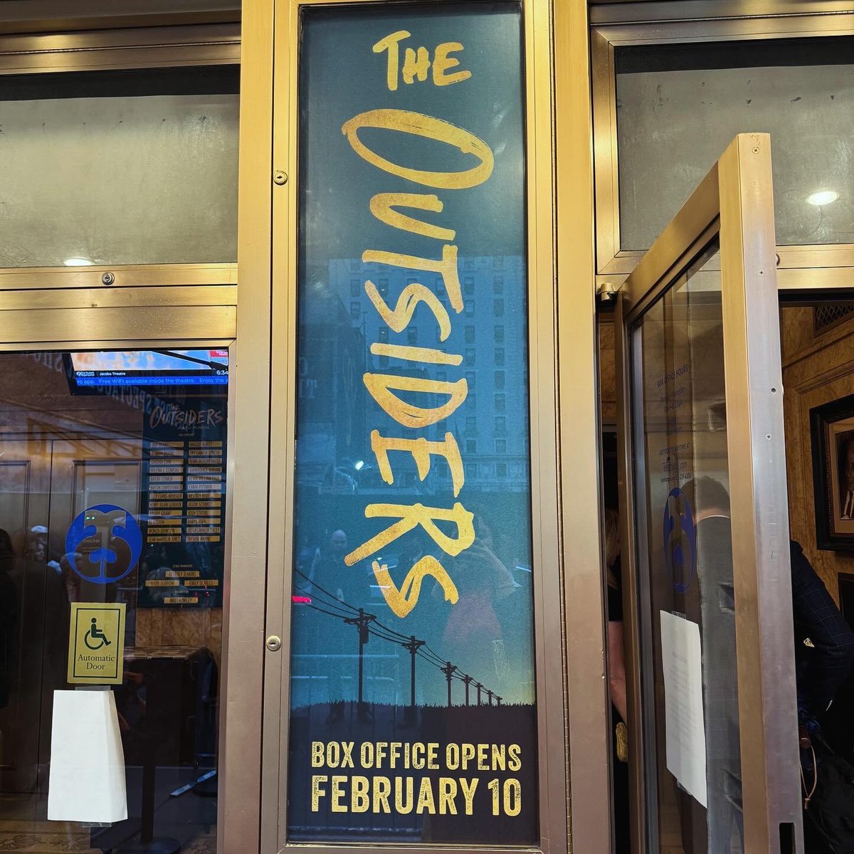 “Stunning things are happening at the Jacobs Theatre” - @nytimes What an INCREDIBLE opening night for The Outsiders 🎭