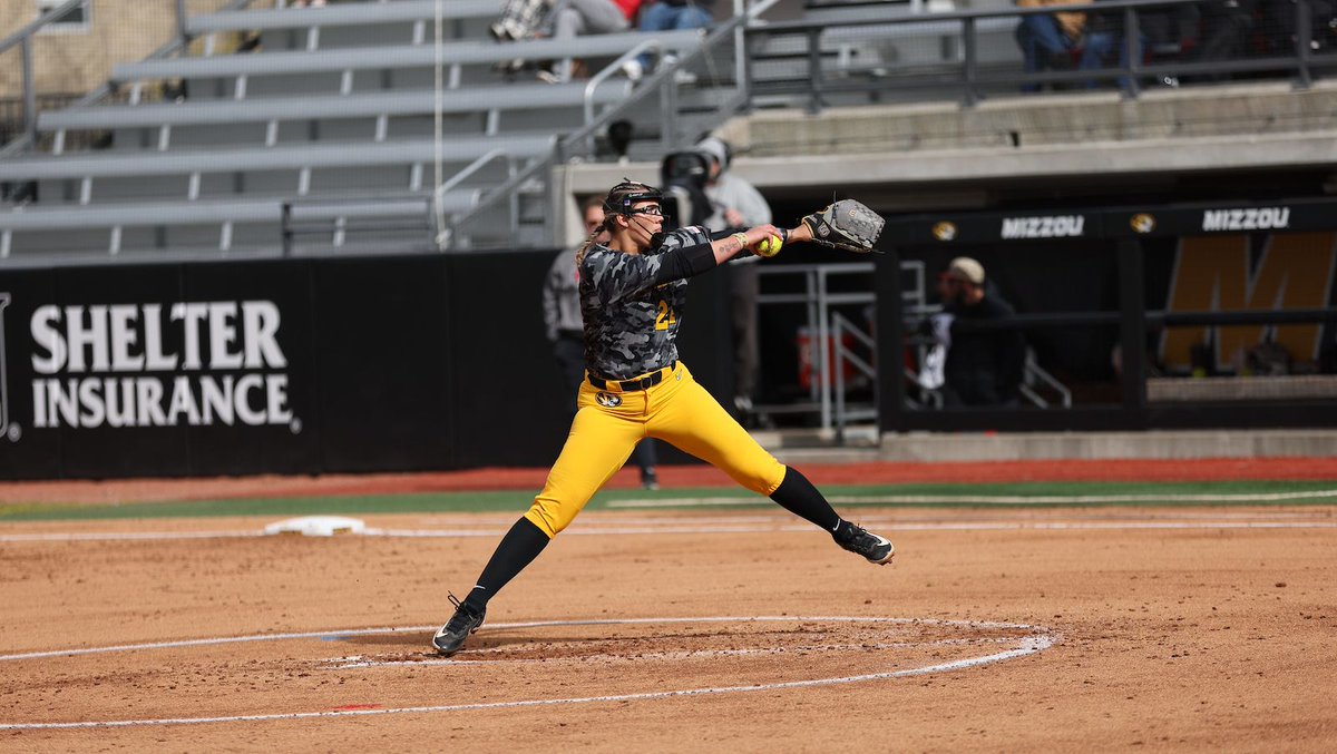 No. 7 @GatorsSB vs. No. 16 @MizzouSoftball Two teams on very different trajectories – and in CoMo – this one is a must-see. 🔗 d1sb.co/4aOFJ8t