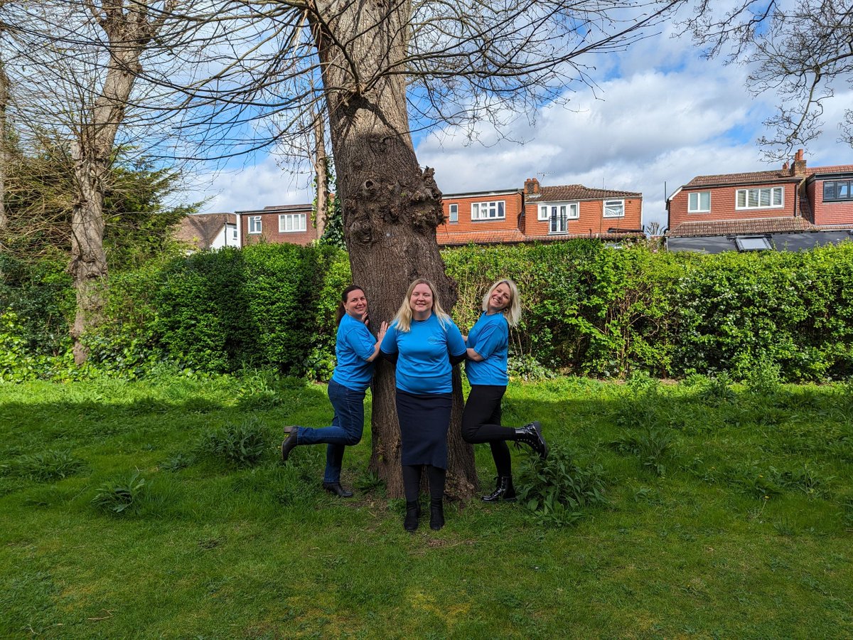 A few weeks remain until Orla, Bea, and Valeria take part in the @LondonMarathon #MyWay 2024. Can you help them reach their fundraising target and support communities most at #risk of #disaster? Donate here 👉 buff.ly/4axJ6k8 🙏