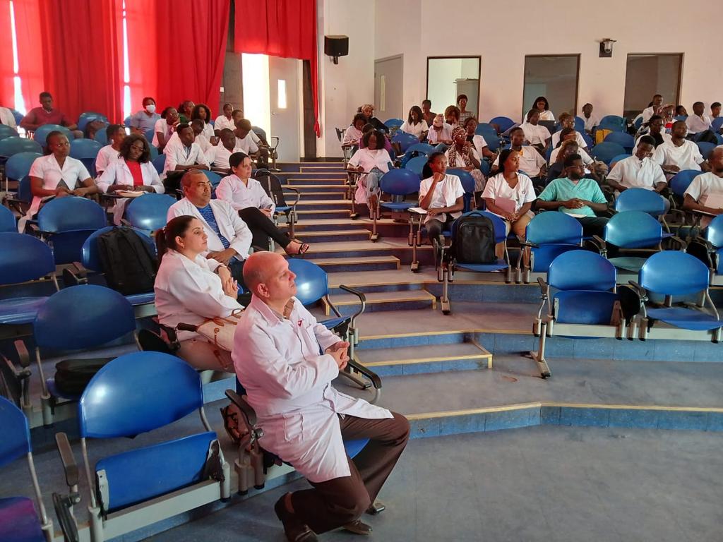 Felicitaciones a nuestro profesorado en tan importante capacitación de preparación para nuestros estudiantes de 6 año. #CubaEduca #CubaCoopera
