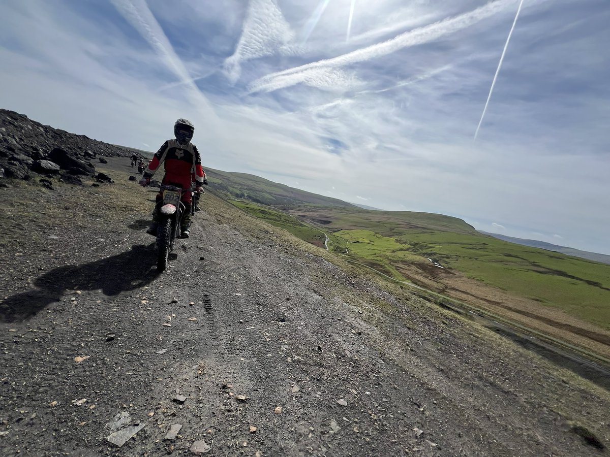 🏁 Week 1 at Monster Mountain 🏁🏴󠁧󠁢󠁷󠁬󠁳󠁿What a start! From mechanics to amazing trail rides, our young people are showing real promise. Could we be seeing the next Billy Bolt ? Stay tuned! 🏍️💪 #VocationalEducation #FutureChampions #endurolife <a href="/whs_cardiff/">Whitchurch High School</a> <a href="/CathaysHigh/">Cathays High School</a> <a href="/LHScardiff/">Llanishen High School</a>