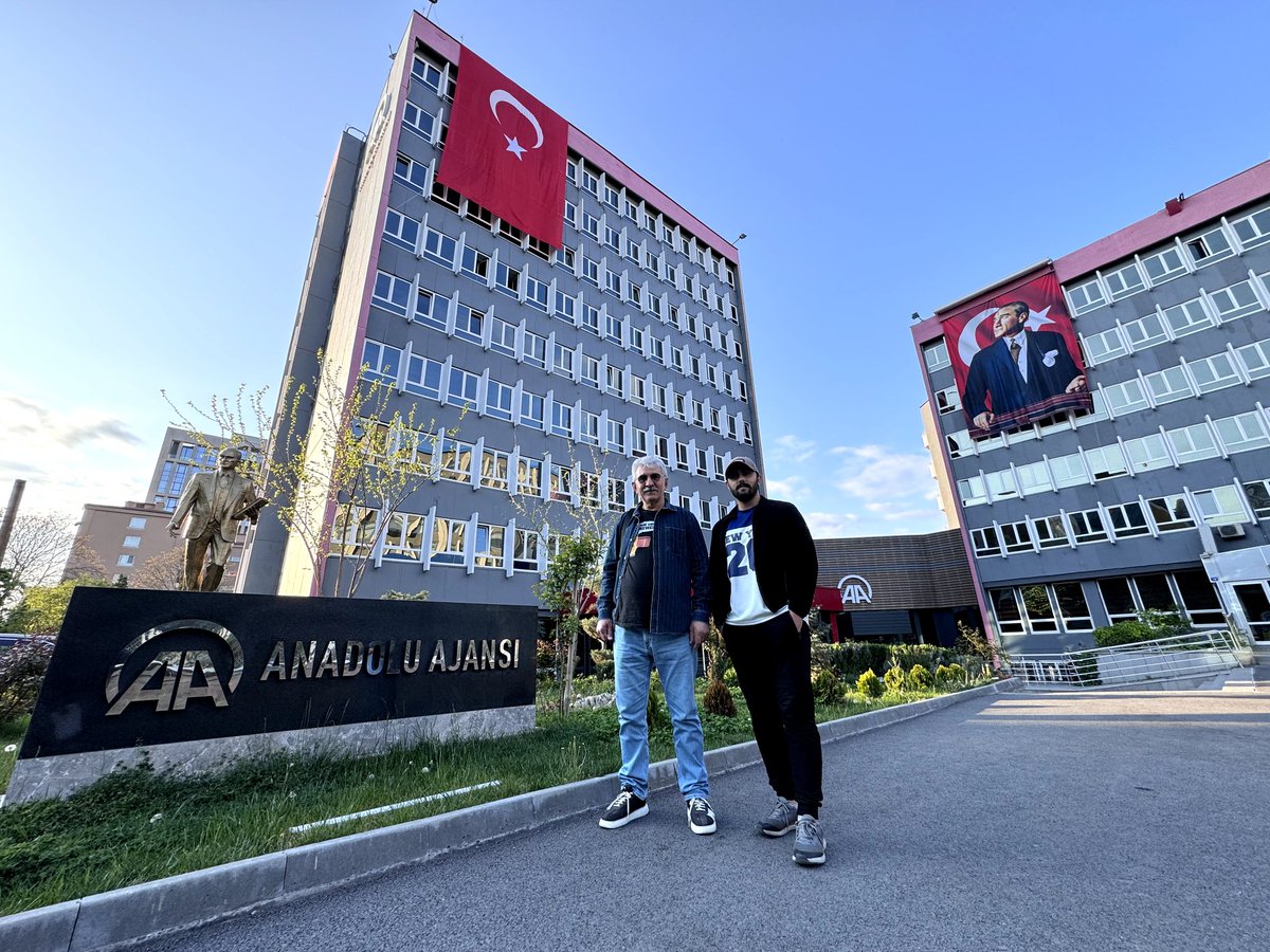 Benim de mensubu olduğum Anadolu Ajansında görevli foto muhabiri arkadaşım İsmail Kaplan'a bayram ziyaretinde bulundum. @ismailkaplanaa