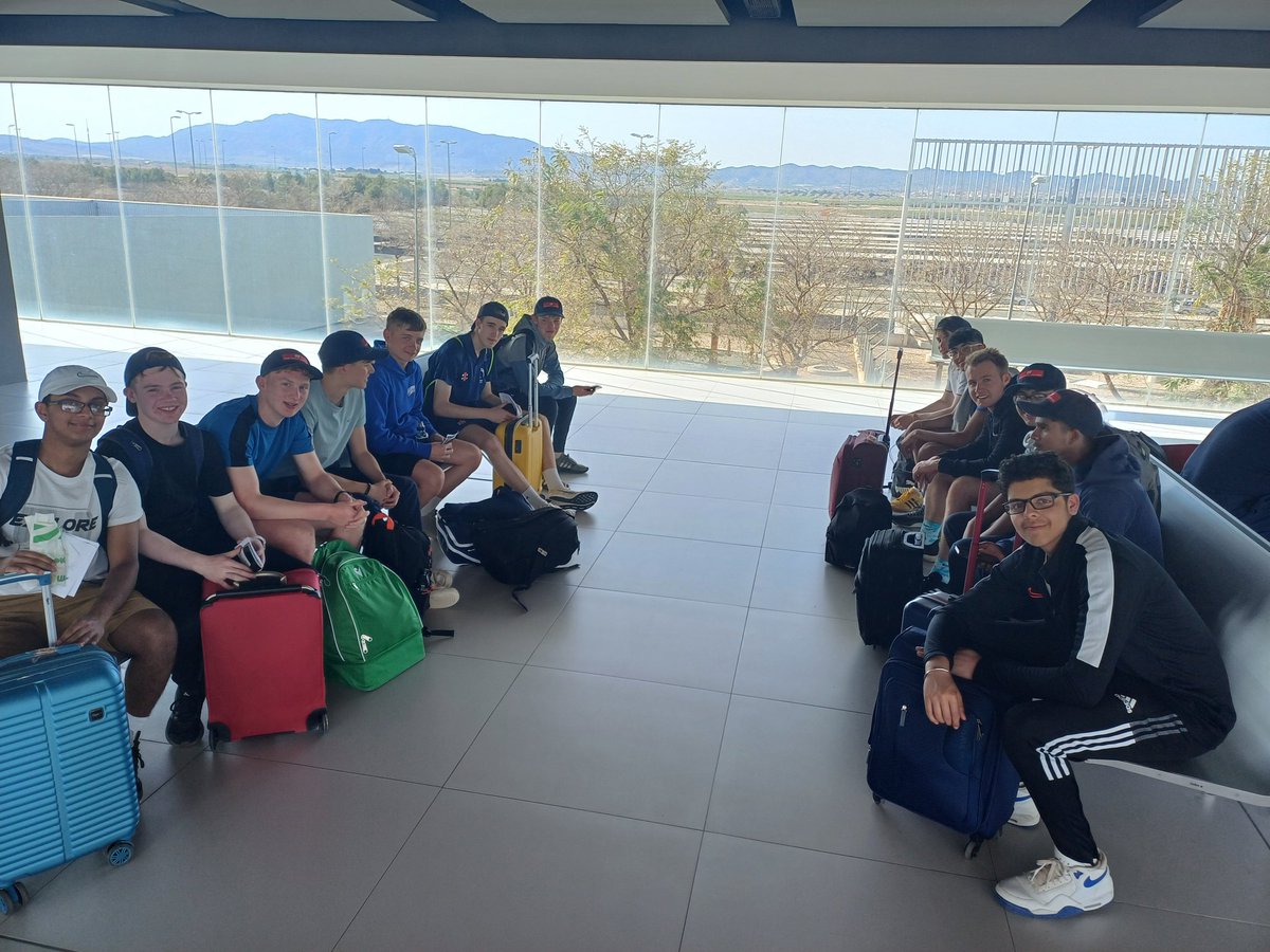 We're coming home. Is it still raining? <a href="/MitchellRao/">Mitchell Rao</a> <a href="/DSCricketSpain/">DesertSpringsCricket</a> <a href="/SportzJourney/">SportzJourney</a>