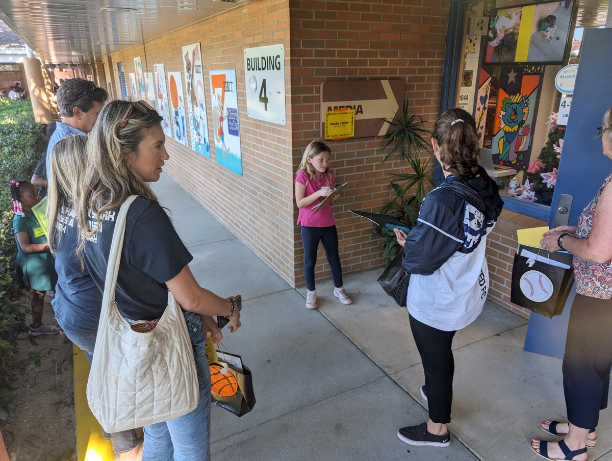 The visitors had an amazing day at Leadership Day! #lelyleads @collierschools @collierpbis @ccpsplii @theleaderinme @ccpsmediacentrs #ccpsproud #ccpssuccess @lelylionsroar  #teacherlibrarians #mediamagic #mediacenter