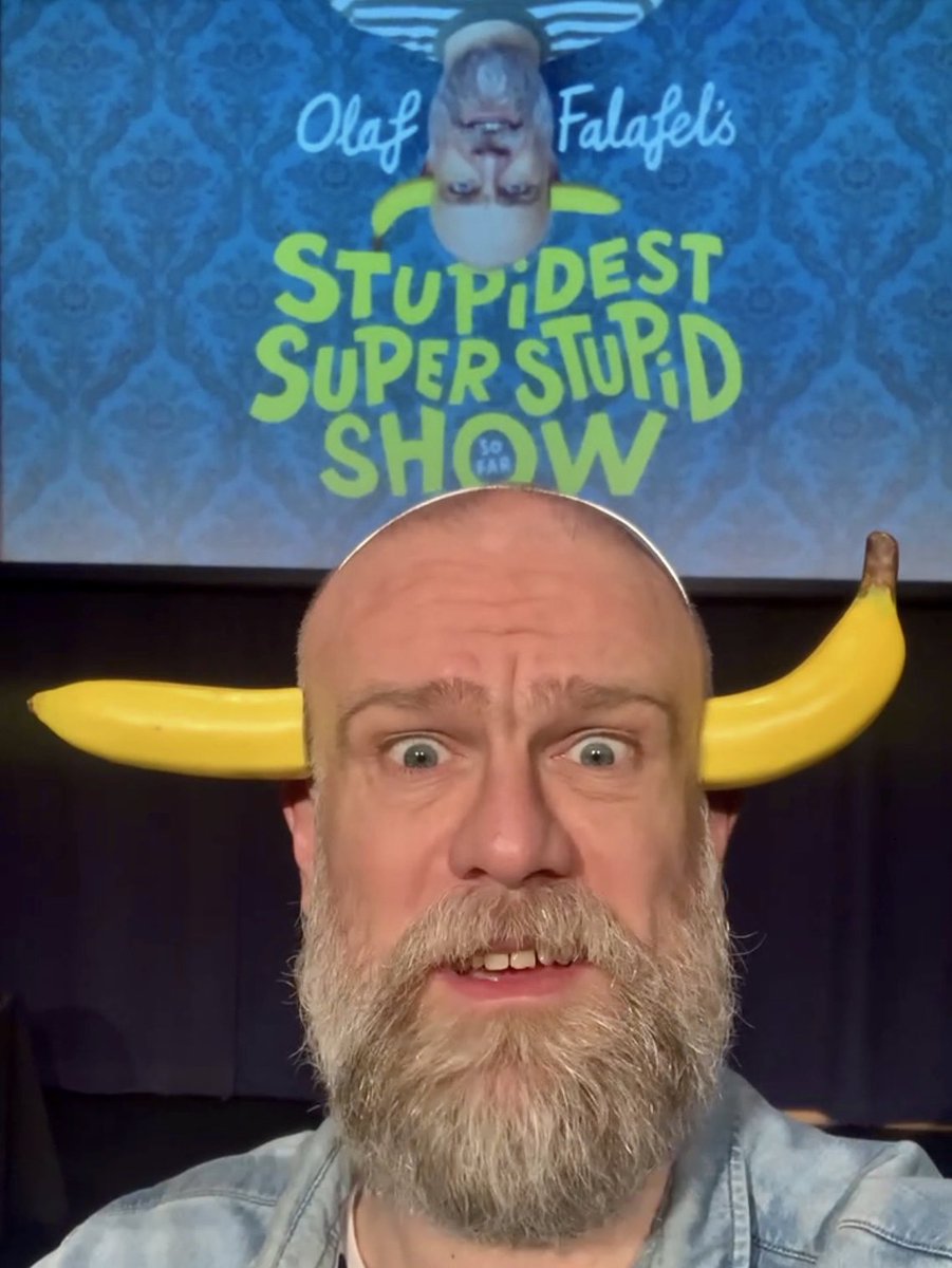 It was the first performance of my Stupidest Super Stupid Show (So Far) since it was crowned the Best Kids Show at the Leicester Comedy Festival. Two sold out shows in Maidenhead filled with glorious idiots! The next chances to see it are in Chesham, Luton, Bicester, Brighton🍌