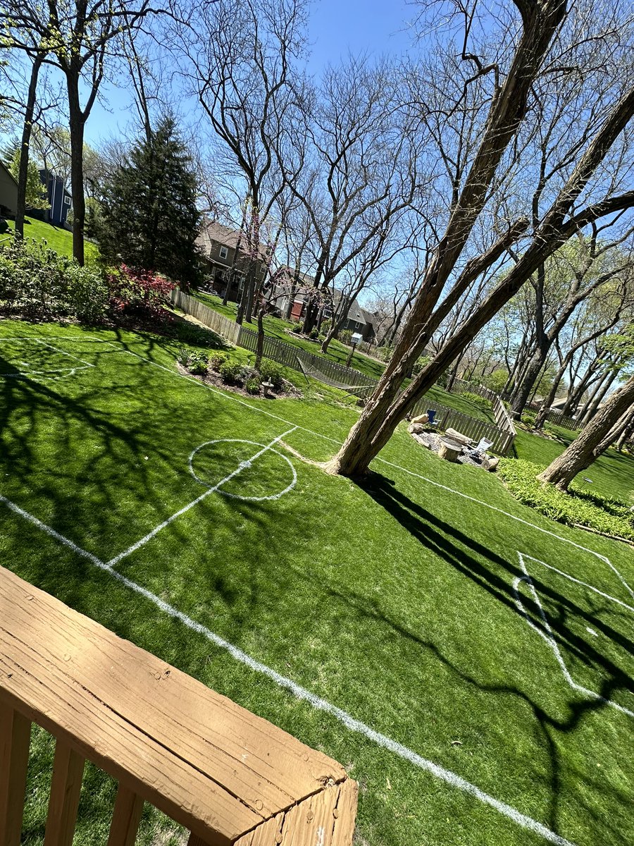 Backyard pitch never looks better than in springtime. Open invitation to Messi and his buddies to pop over for a kickabout. 😎