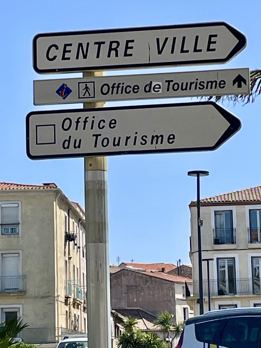 Hey, French native speakers: office de tourisme OR office du tourisme? #French