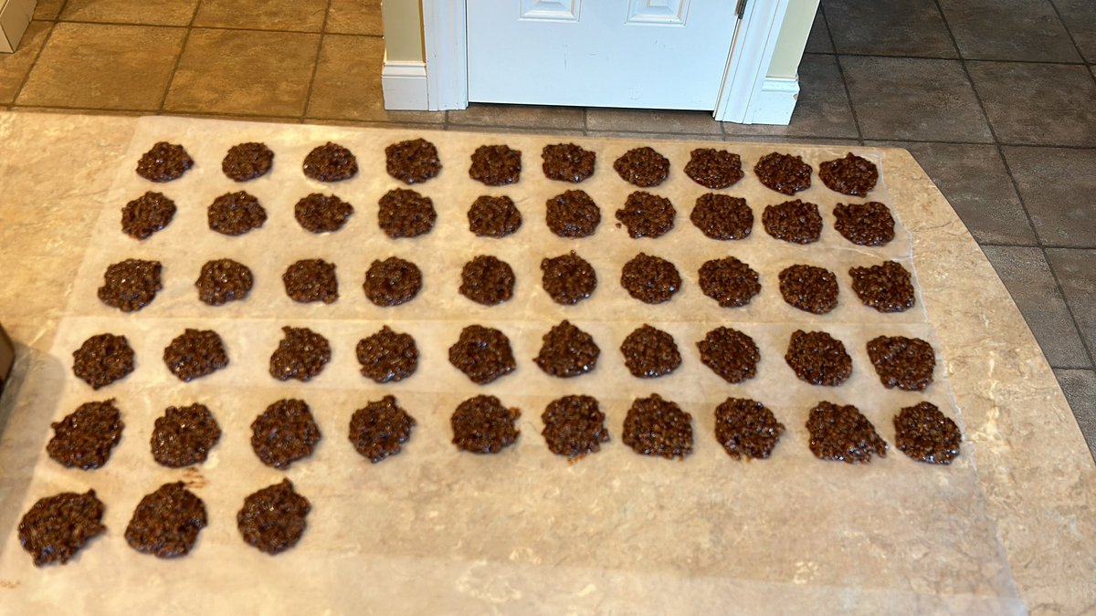 I was given the day off today due to low patient census, which was so helpful b/c we are putting on a lunch for the baseball team tomorrow. The game has now been canceled and I don’t know what to do with myself and my “free” time! 🤷🏻‍♀️ I do know what to do with my 53 no bakes!