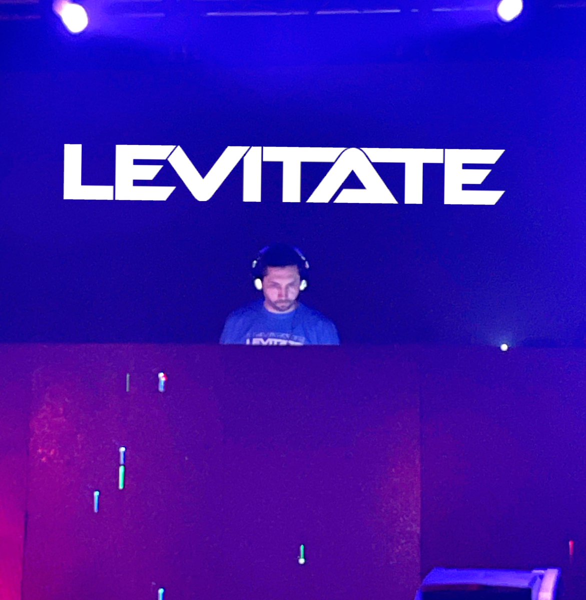 Cooking something special! 🎧🙌 #AnjunaFamily #NewMusic #Levitate #Tour #TranceFamily #TranceNation #LaMúsicaTeHaceVolar #DJMagMéxico #MixMagMéxico #SpotifyMéxico #ElectroLovers #TalentoNacional #OrgulloMexicano #MexicanTalent #MexicanPower #Rompiendola #FLStudio #Trance #Tronce