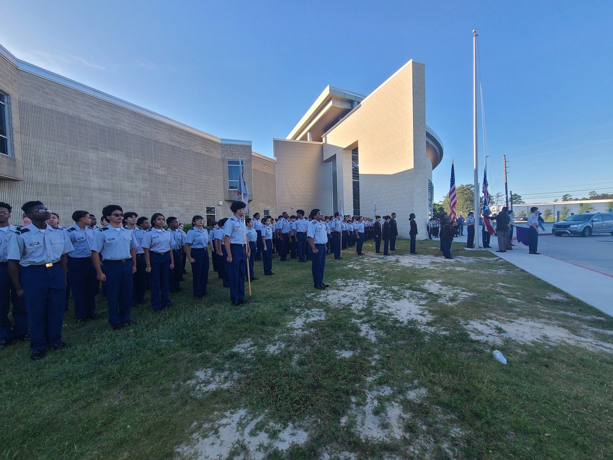 Today marks our annual Battalion Competition! Our companies compete in friendly competitions ranging from Archery, Rifle, physical fitness and Academics! More pics and winners 🏆 to follow! Stay tuned! @HumbleISD_HHS @HumbleISD_CTE @MrCosby_HHS