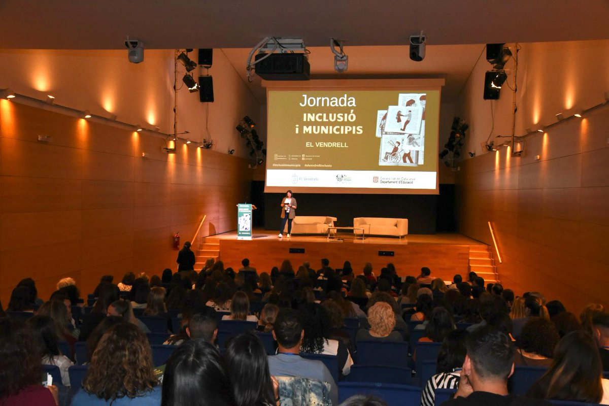 Ajuntament del Vendrell tweet media