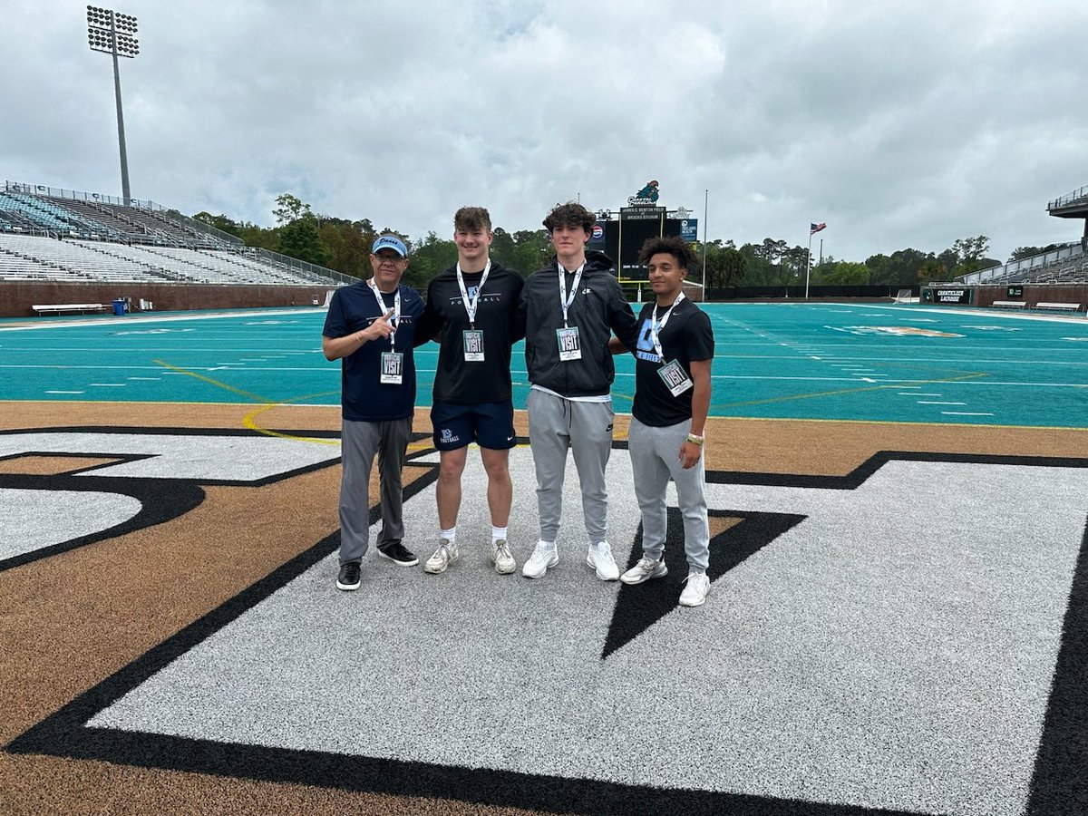 Enjoyed a great day at the ⛱️ with a few of our young Great Danes. Big thanks to my guy, @CoachMClark , for putting us on. Special thanks to @braeyown , @CoachDWarehime , @CoachMattPearce, and the entire @BallAtTheBeach family. Amazing facilities and even better people. #ChantsUp