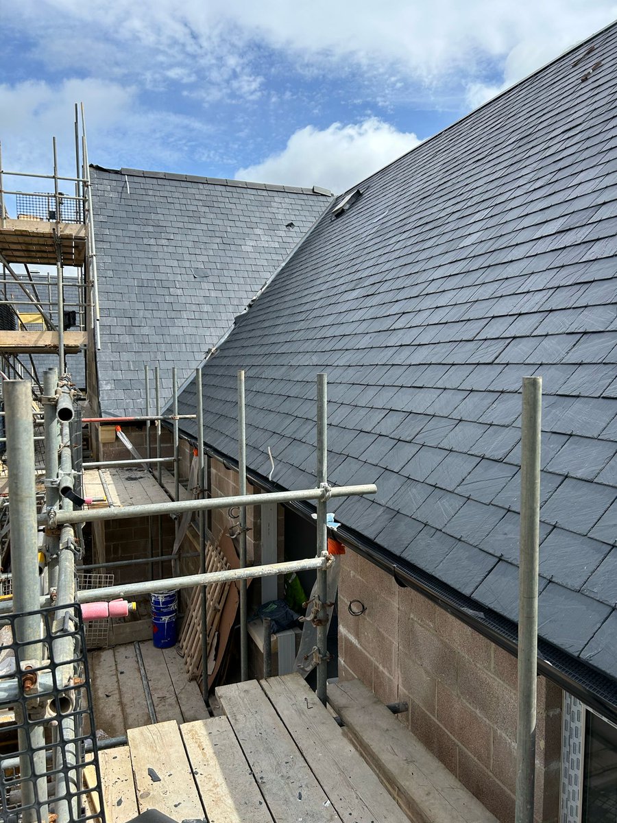 Russell_Roofing tweet picture
