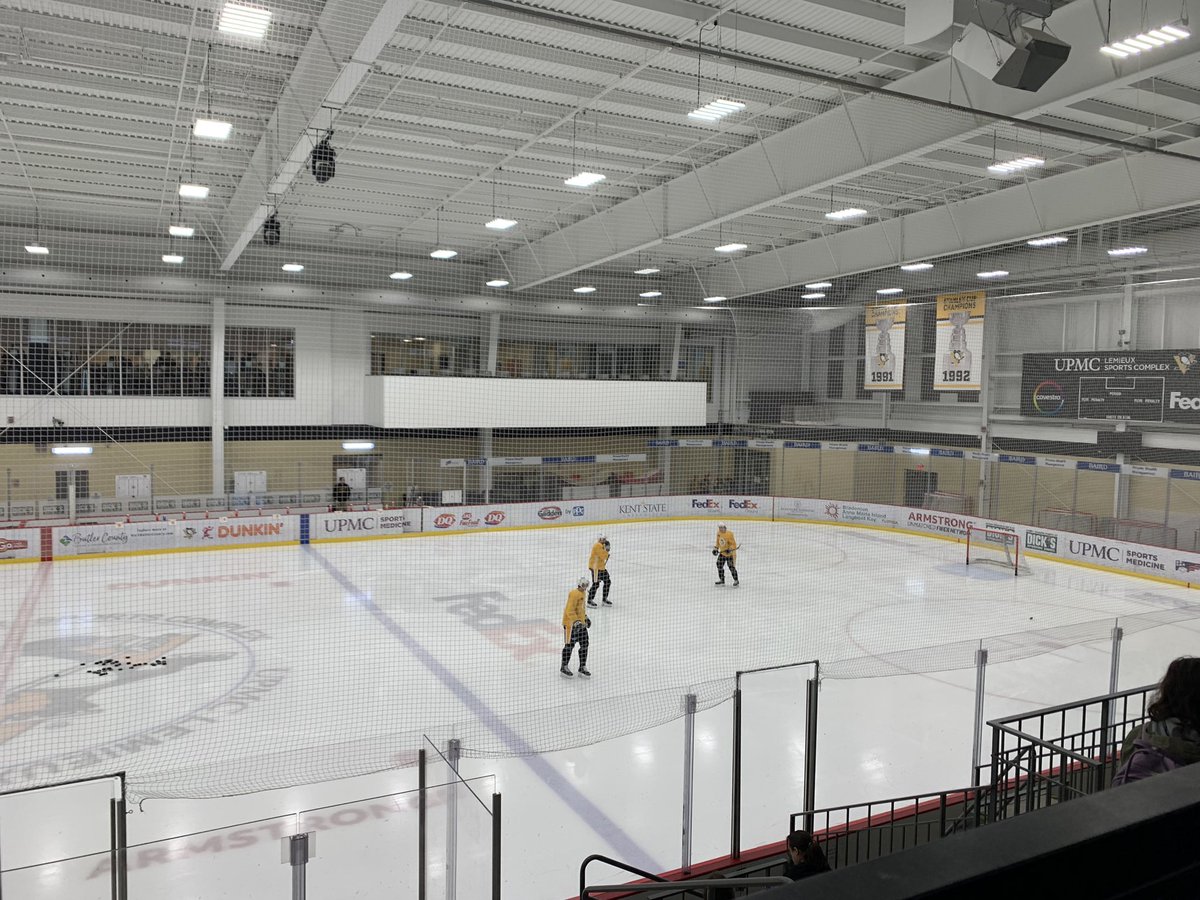 Follow live practice updates from @TaylorHaasePGH in Cranberry: dkpittsburghsports.com/team/penguins/…