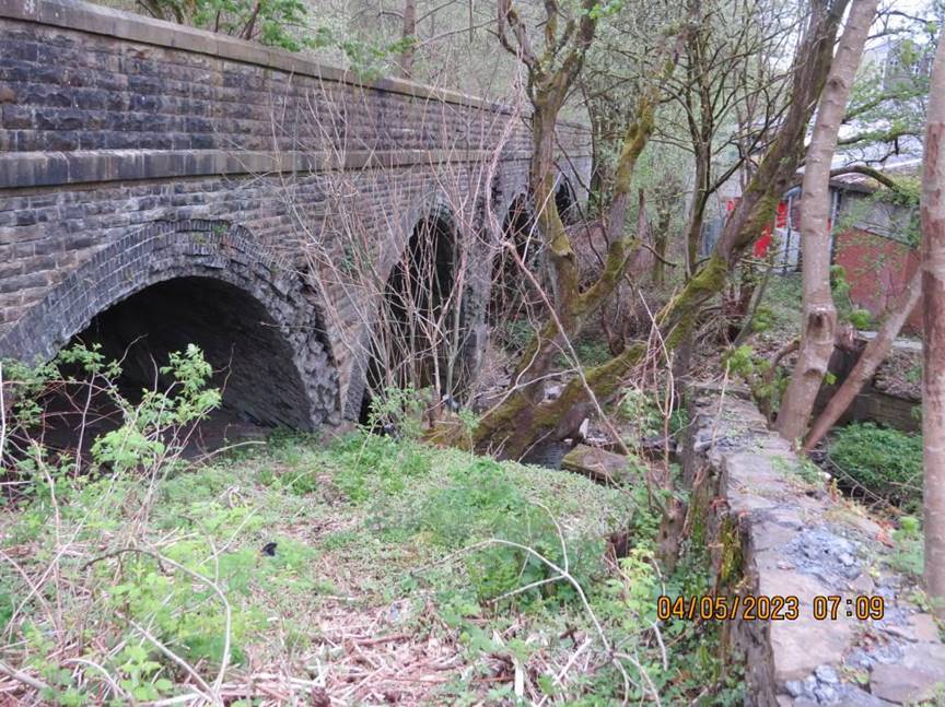 The cycleway/bridleway has reopened at Hareholme. Together with Lancashire County Council, Michael Pooler Associates and Lee Ashworth Excavations the deteriorating viaduct has been repaired to prevent potential collapse. Before and after pics below📸👇