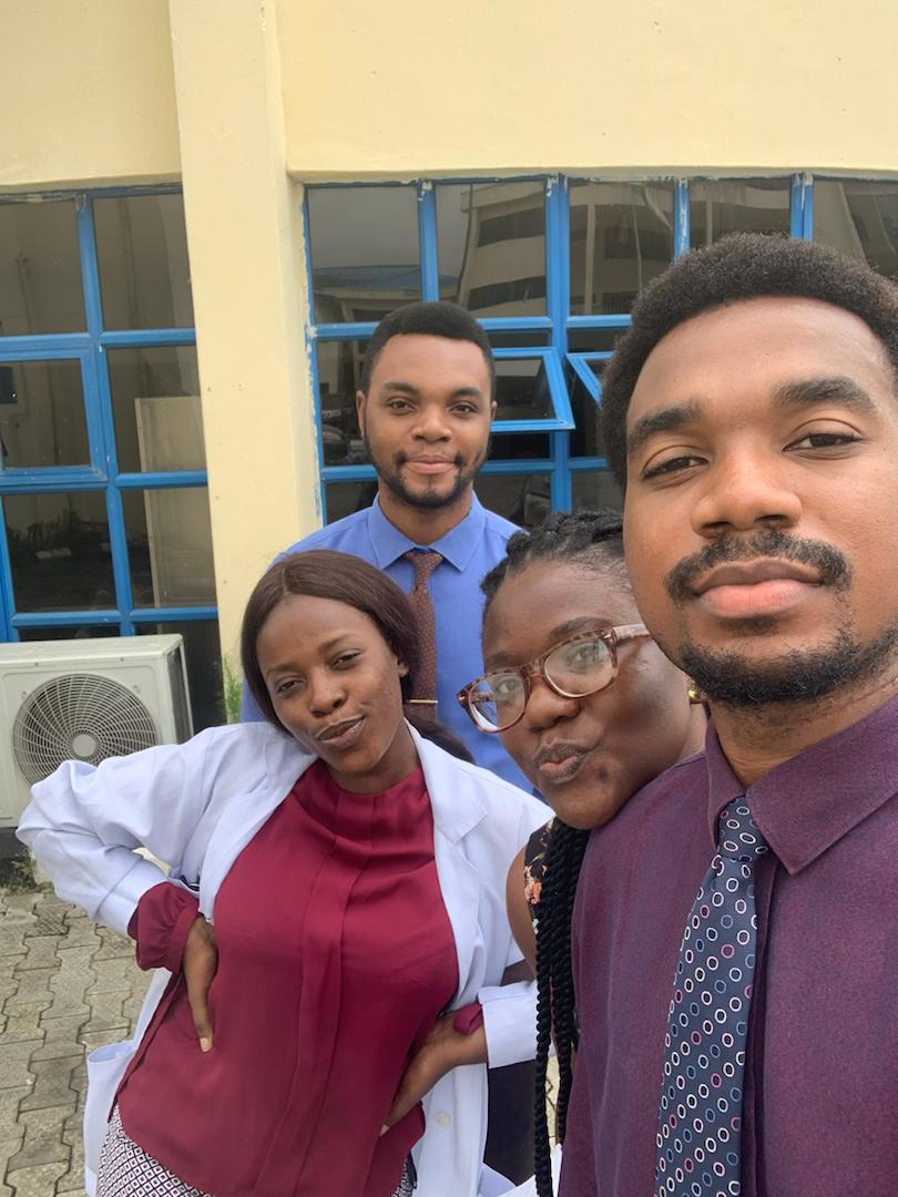 Good seniors alleviate the stress of house job by more than 50%.
Toxicity is almost non existent in FMC Yenagoa, I give this one to them.
Spot my amazing registrar and her three HOs.
We all owe I to the next generation to be kind senior.