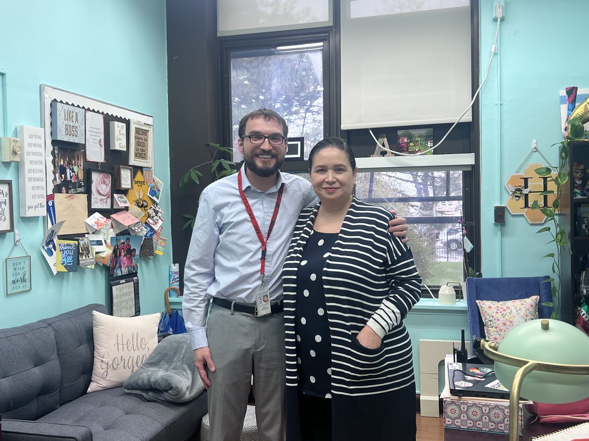 TheFundChicago's tweet image. It&apos;s still #APpreciationWeek at the Fund. Fund members brought treats to Thomas Kelly College Preparatory, Walter Payton College Preparatory, Whitney M. Young Magnet, Jones College Prep, Gurdon S. Hubbard, and Air Force Academy. #CPSrunsonAPs