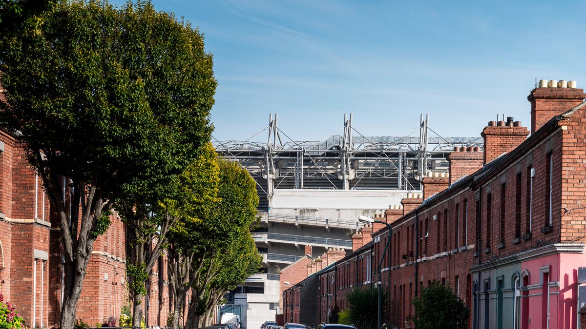 Spectators are advised that there is no coach parking available on Mountjoy Square this weekend. Further information on Coach Parking and spectator journey planning can be found here: bit.ly/4ai7iY5