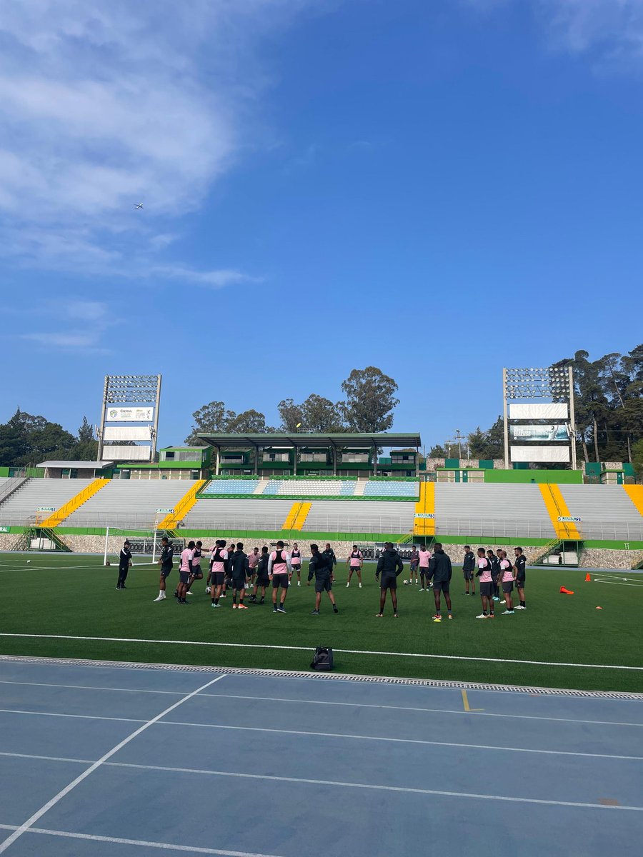 🏟️👻 #VamosCremas