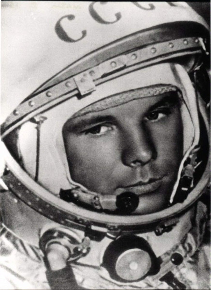 #OTD in 1961, cosmonaut Yuri Gagarin became the first human to fly into space. His historic single orbit around the Earth took only 108 minutes from ignition to landing: s.si.edu/49yp7kj