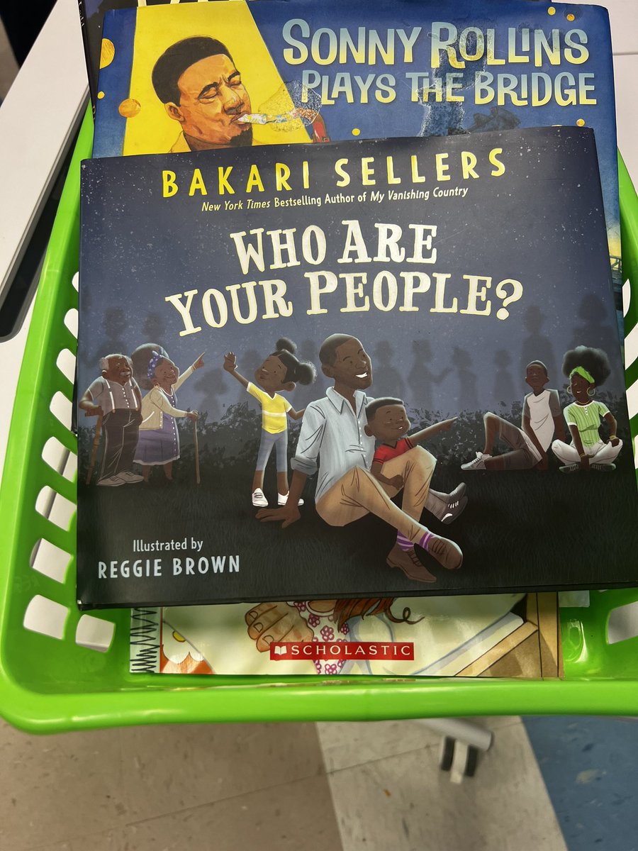 I got to participate in the Real Men Read event at Greenview Elementary this morning. I had a great time. Btw, @Bakari_Sellers, look at what the kids were reading. ✊🏾✊🏾✊🏾