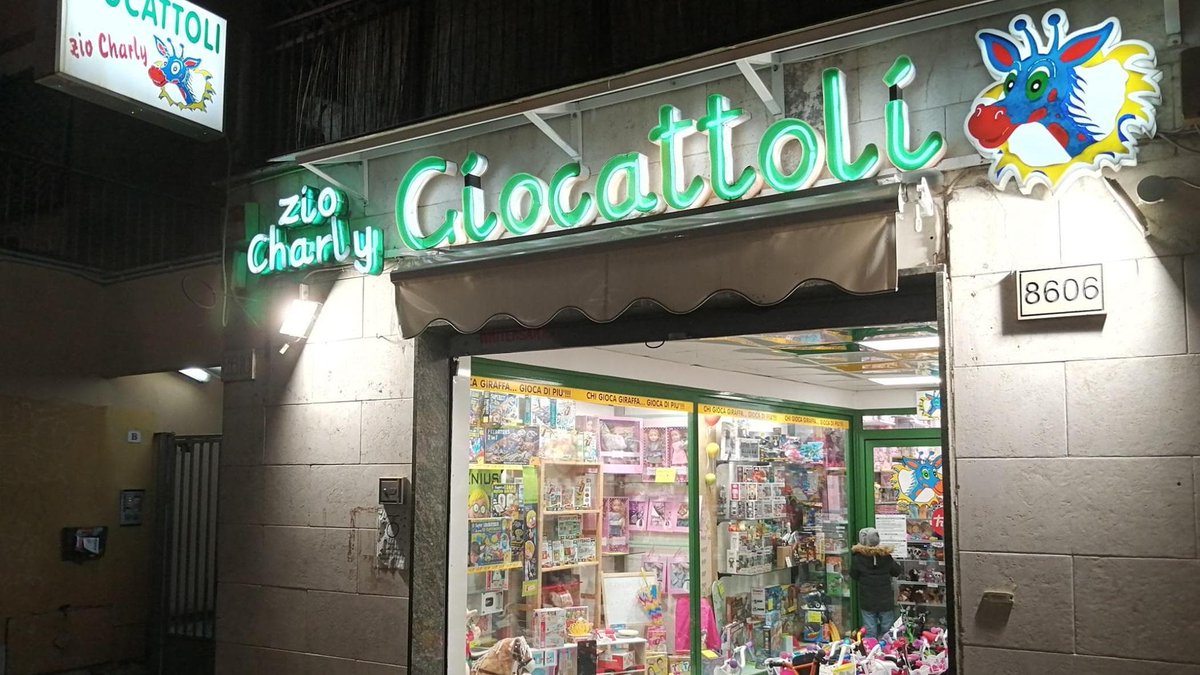 Monte Mario, dopo 61 anni chiude il negozio “Zio Charly Giocattoli” roma.repubblica.it/cronaca/2024/0…