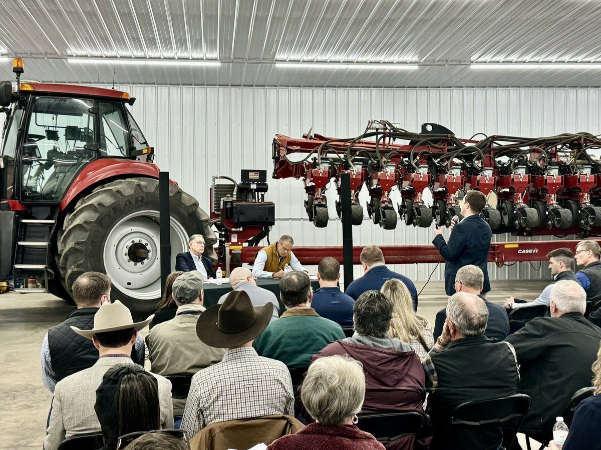 Fantastic having @JohnBoozman, who serves as Ranking Member of the @SenateAgGOP, in South Dakota today!