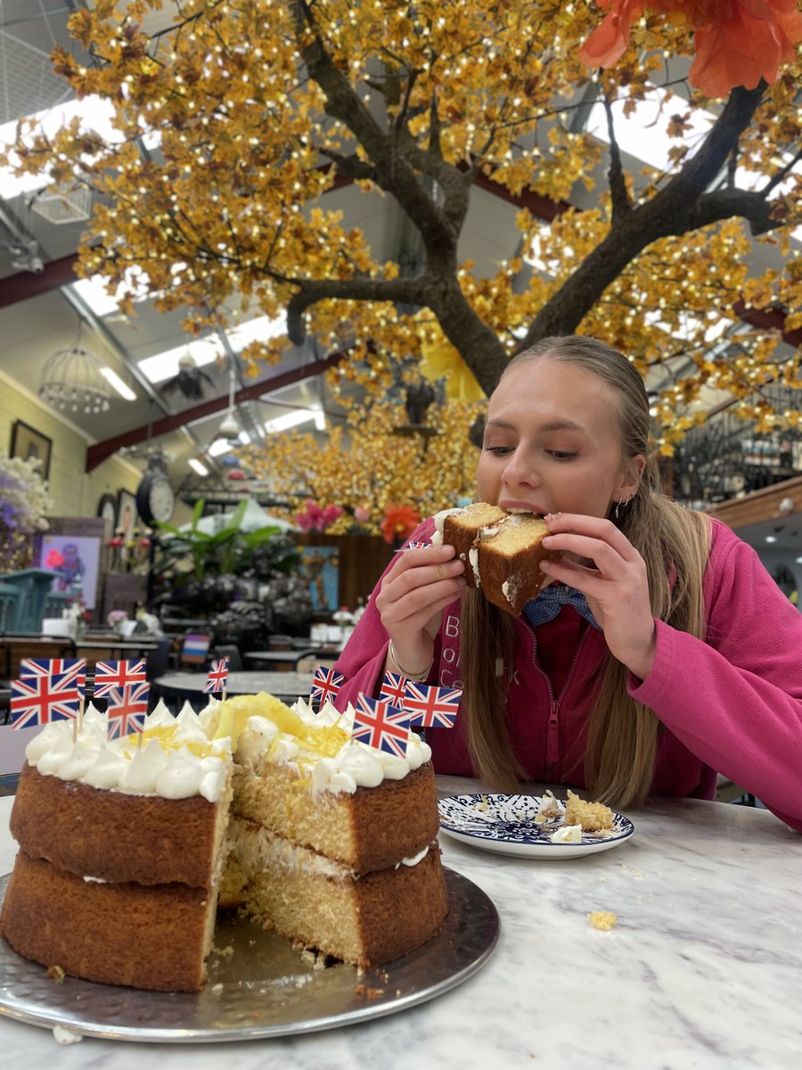 Our cakes are so good that Rosie can't keep her hands off them!!! We certainly need to keep a closer eye on these cakes... we need to make sure there's some left for our wonderful visitors 🍰🎂🧁 Open from 9am tomorrow - Kids FREE